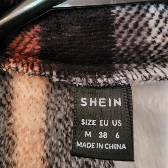 Super soft shacket - Picture 2 of 2